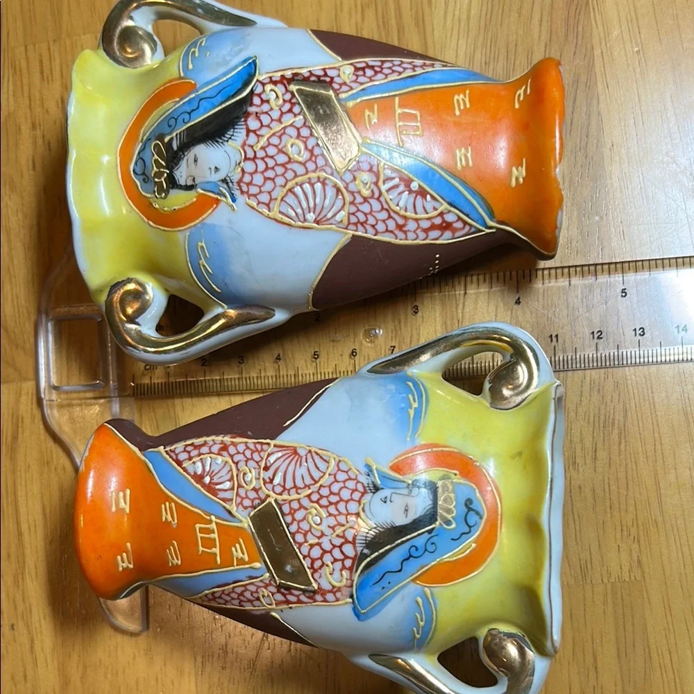 Vintage Occupied Japanese Moriage Geisha Empress mini Decorative Vases porcelain